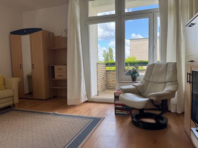 helles, ruhiges Apartment direkt am Volkspark Schöneberg und U-Bahn – Wohnraum