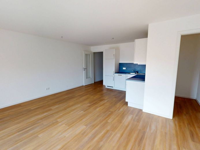 Oasi di benessere inondata di luce di 83 m²: moderno appartamento di 3 locali con balcone a Villingen – Ansicht II: Wohn- und Esszimm…