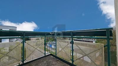 ALTERSGERECHT MIT BALKON – 1744886449_eb237e.jpg