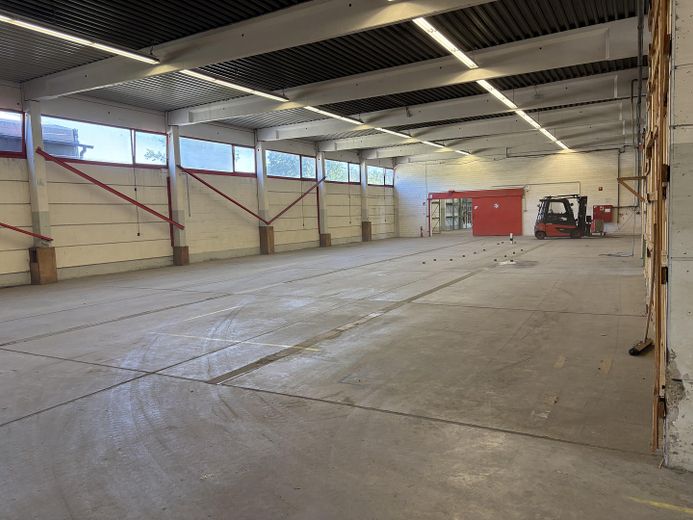 Lager/ Produktionsflächen ca. 1400 m2 mit Büro / teilbar – Foto 12