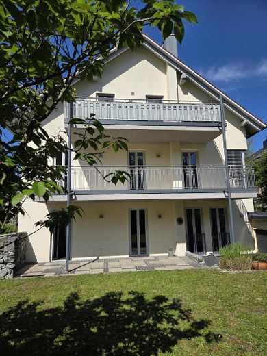 Zarafet, çeşitlilik, büyüleyicilik - merkezi konumda konforlu yaşam – Hausansicht Osten