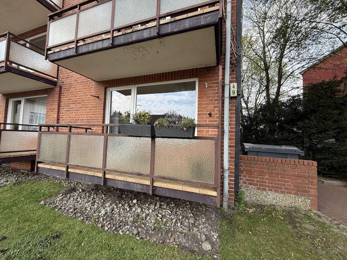 Investissement immobilier à Hambourg-Hummelsbüttel | Appartement loué de 2,5 pièces avec contrat de location indexé – Der Balkon