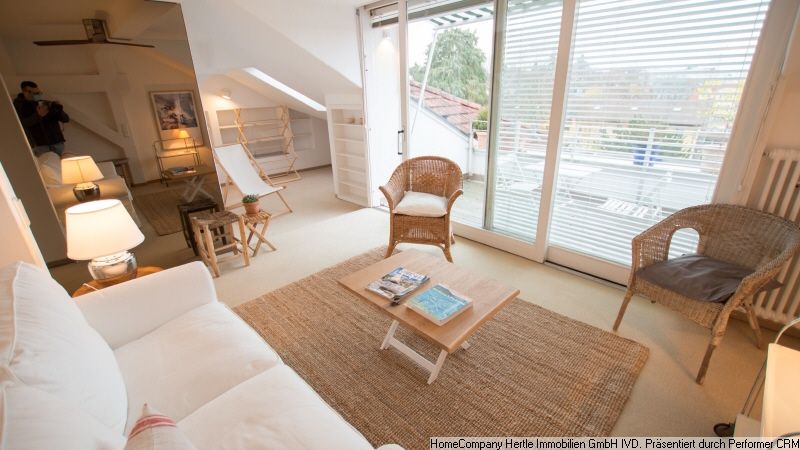 Ruhig und charmant möbliert in toller Altbau Maisonette-Wohnung für 3 -7 Monate in der Wiehre, Freiburg – 4fe581dcdf94ccd92f7efffb14095a5fea3ae697.jpg