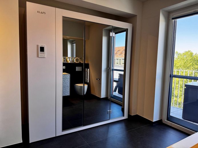 Penthouse met sauna, open haard, SmartHome, 2 TG-plaatsen direct bij het St. Franziskus-hospital – 06 Bad