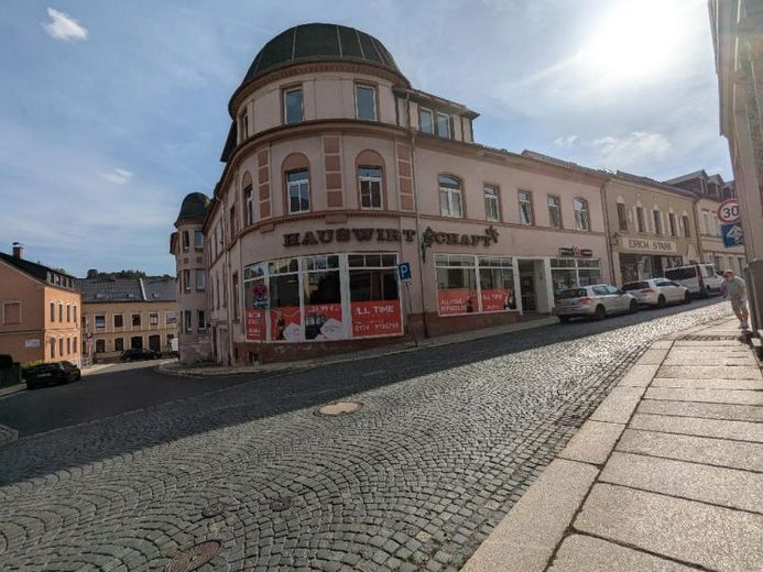 Charmante-3-Raumwohnung mit Einbauküche *Bezugsfertig* - Zentrum Markneukirchen – Foto 1