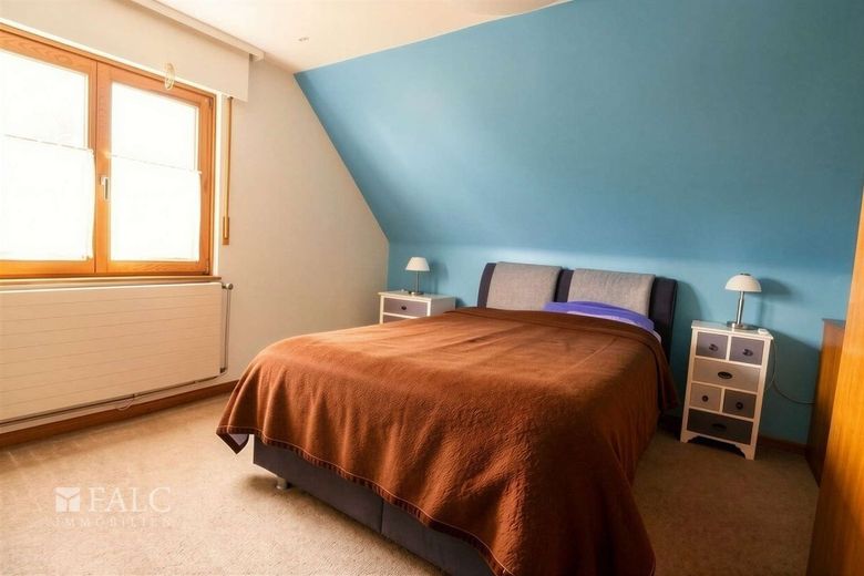 Viel Platz, tolle Lage, großes Potenzial:  Ihr neues Zuhause – Schlafzimmer mit viel Stellflächen