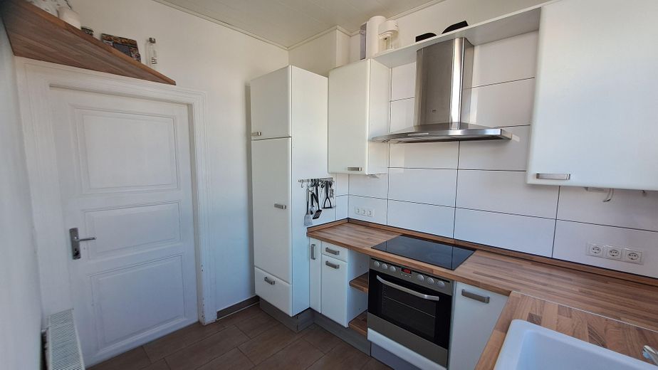Residential and commercial building Vor dem Steintor from private owner – 2. Etage Küche