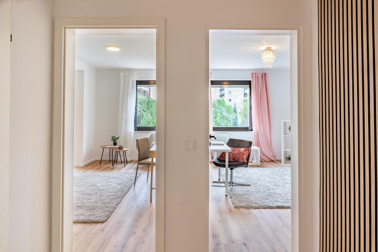 ZUGANG ZIMMER
