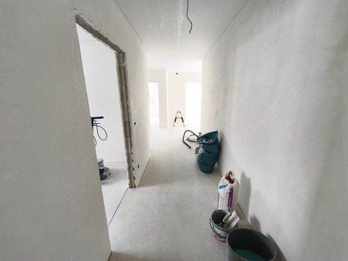 4 Zi. Wohnung (Nr. 7) im OG mit Balkon – Diele / Garderobe Bild 1