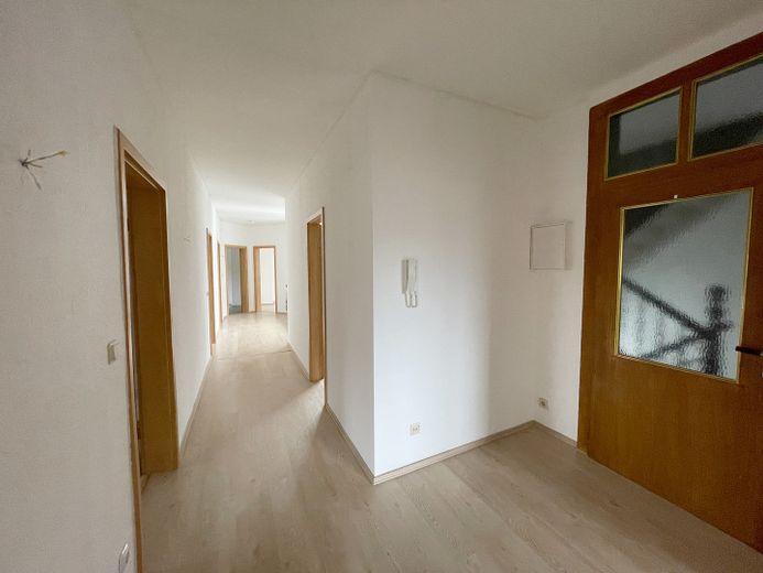 Eisenach Südviertel 5ZKB ab sofort; und die Küche ist auch schon drin – Großer und heller Flur