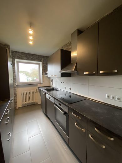 Helle 3 Zimmerwohnung – Küche