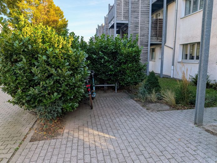 Wunderschöne Maisonette-Wohnung in bester Lage mit Garten - Erbpacht – Haus von Straßenseite