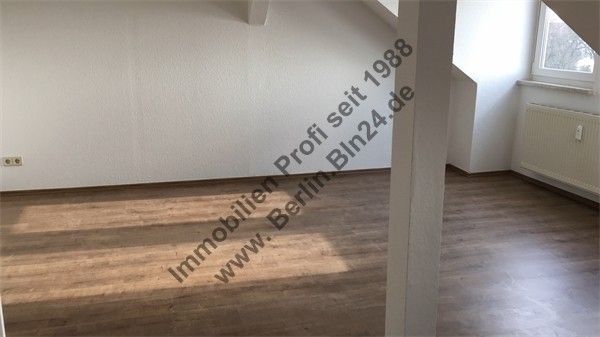 Wohnung mieten - -- Dachgeschoß Duschbad - ruhig schlafen zum Innenhof – 1-27.02.2016 162