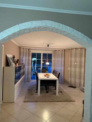 2 Wohneinheiten möglich – möbliertes Haus mit Poolprojekt & Potenzial – Foto 27
