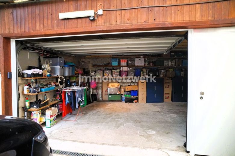Bad Wildbad: Behaglich, bestsaniert, bezugsfertig! Sympathisches Einfamilienhaus in bester Lage. – Garage
