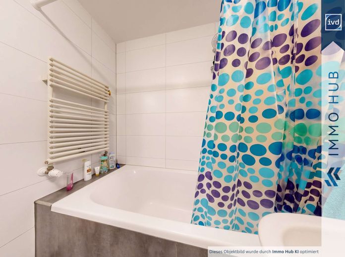 ++ RENDIMENTO LORDO DA LOCAZIONE PREVISTO DEL 4%, BALCONE, POSTO AUTO – APPARTAMENTO BILOCALE NEL QUARTIERE SUD DI LIPSIA ++ – 5769254-ieSCDBpn6xoQGriu7pgZ8mGF-Badewanne-overlay.jpg
