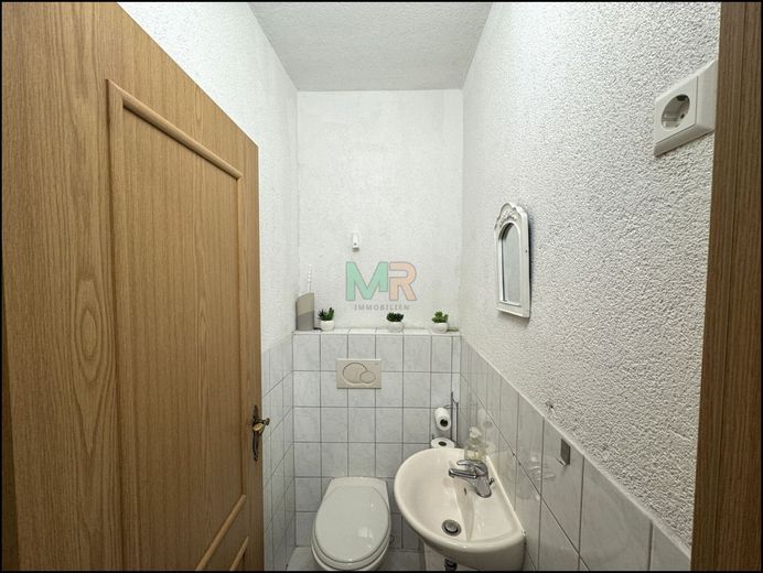Wohn- und Geschäftshaus in zentraler Lage von Pforzheim – 1. OG, Gäste-WC