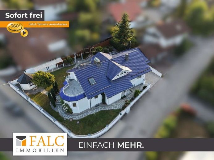 Exklusiver Wohntraum: High-End-Ausstattung, private Dachterrasse & stilvoll angelegte Gartenoase – Foto 1