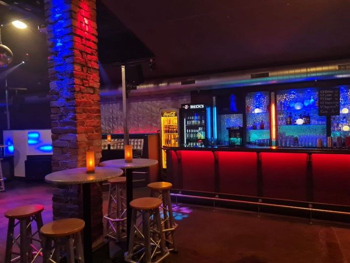 Eventlocation &amp; Club in Berlin zur Miete - bis 200 Gäste | Komplett ausgestattet – 2024-07-29 18.45.53