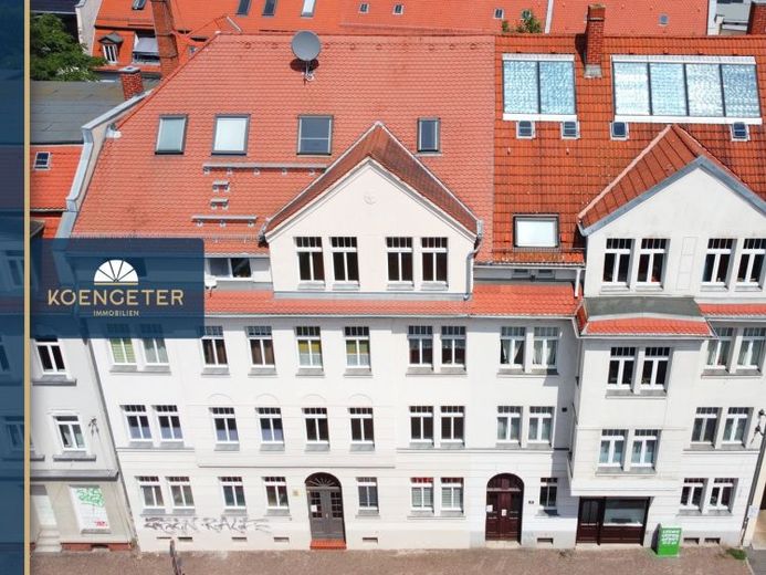 NUOVO: Completamente affittati e solidamente posizionati – 2 edifici residenziali e commerciali in un unico pacchetto – Foto 1