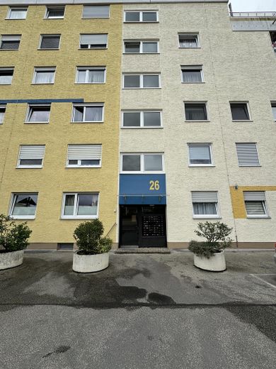Einziehen und Wohlfühlen – stilvolle 2-Zimmer-Wohnung mit Traumterrasse und Tiefgaragenstellplatz – Foto 3