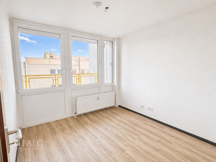 Top Lage direkt an der Weser - Penthouse-Feeling zum verlieben! – Zimmer 2 zur Landseite