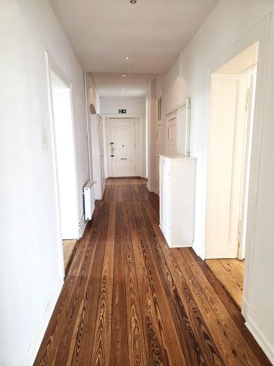 Prime location, S-Bahn Karlshorst, 7 rooms, 204m², newly renovated, office, law firm, lawyer – Photo 2