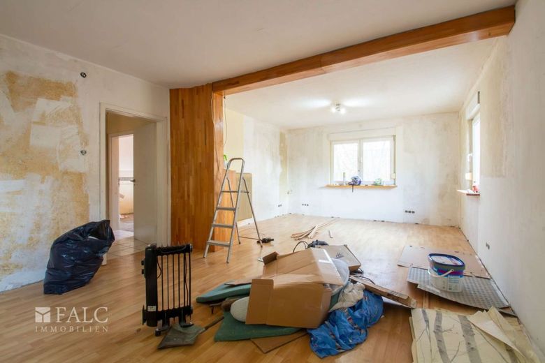 Handwerker aufgepasst - 2 Häuser zum Preis von einem! – Esszimmer
