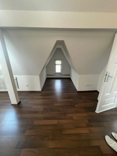 Charmante 2-Raum-Altbauwohnung mit Galerie in Essen Heidhausen – Foto 2