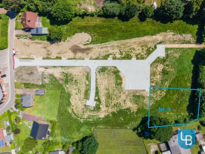 Terreno de desarrollo con múltiples posibilidades de uso – Foto 1