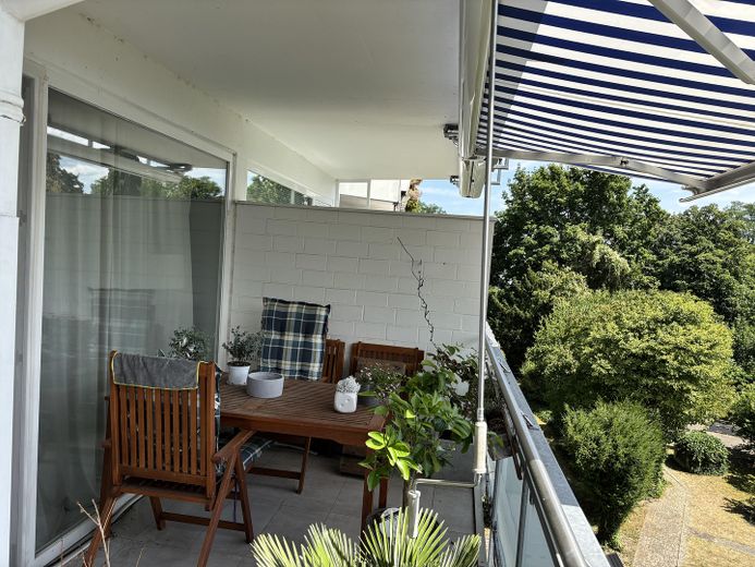 Helle 3-Zi Wohnung mit großzügigen Balkon – Balkon