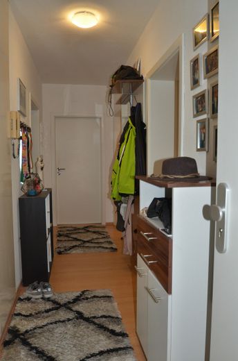 ****TOP 3,5-4 Zimmerwohnung, großer Balkon, in Ansbach, ruhige zentrale Lage – großer Flur, Einrichtungsbeisp