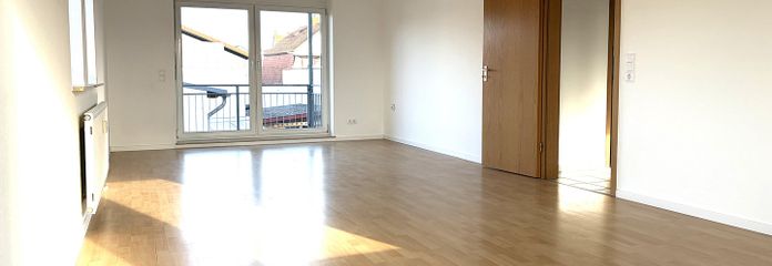 Wohnzimmer, Blick Balkon