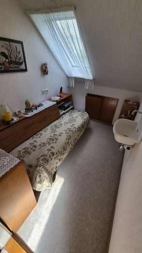 Dom szeregowy w Bad Gandersheim z pięknym ogrodem i piwnicą OD OSOBY PRYWATNEJ! – kleiner Raum im DG