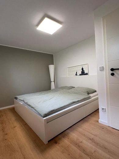 Büyük arsa ve ilave yapılaşma potansiyeline sahip, yeni değerinde müstakil ev – Gästezimmer im Keller