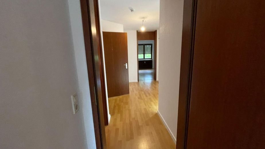 Double investment, two apartments, one offer! – 3 Zimmer Wohnung Flur