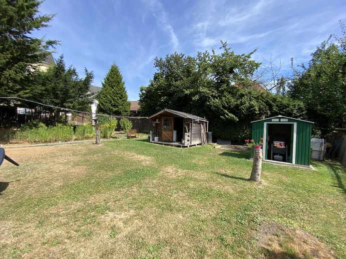 Appartamento mansardato di 2 locali, molto spazio a poco prezzo, ottimo bagno, vista fantastica – Garten