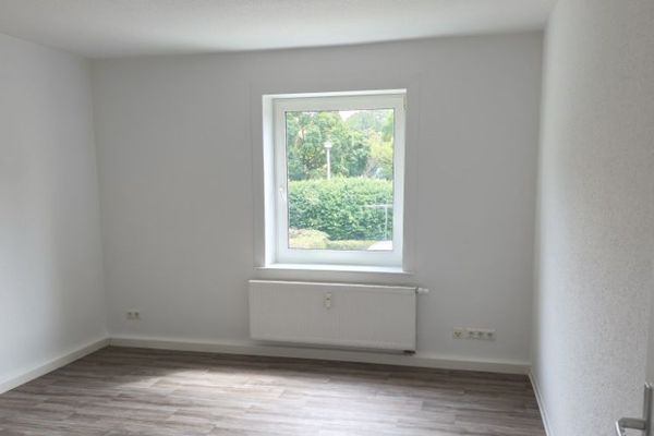 Plus d’espace que dans votre dernière colocation – appartement 2 pièces fraîchement rénové