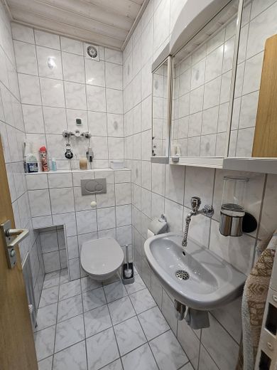Wangen'de kış bahçeli geniş 108 m² daire – Toilette