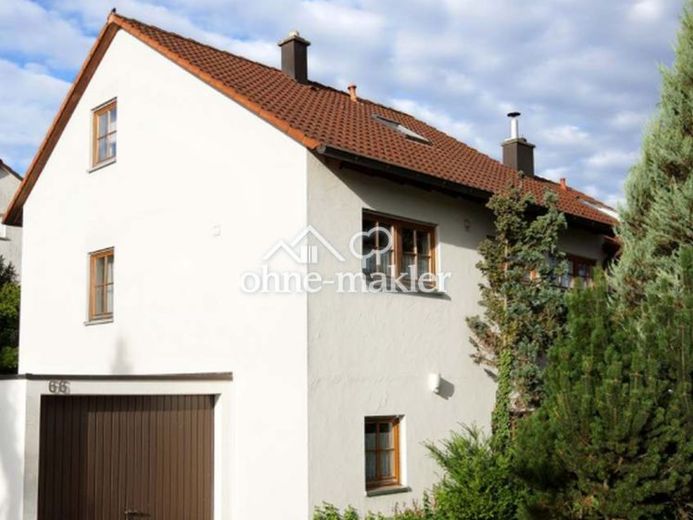 Provisionsfrei - Reiheneckhaus mit Garten, Garage & neuem Dach in Reutlingen Betzingen – Foto 1