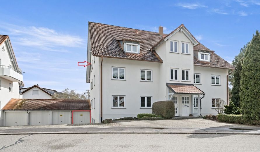 PROVISIONSFREI- Komfortable 4-Zimmer-Wohnung mit Balkon und Studio im Dachspitz – Außenansicht