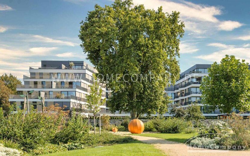142182 HomeCompany Dresden Möbliert/Furnished Exklusives 2-Zimmer Apartment in Dresden-Altstadt Nähe Frauenkirche max. 4 Personen! – 4241e03c9e8ef036182782a7bfd04a2fac2c8c31.jpg
