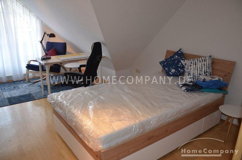 Großes Haus, möbliert, 6 Zimmer, Terrasse /Garten, Balkon, geeignet für bis zu 6 bis 8 Personen. – c56ae6b615e9f5319e5cd48f7ef524c7c6fe50d4.jpg