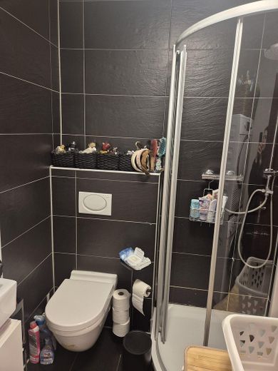 Charmante 3-Zimmer-Maisonette mit sonniger Terrasse – provisionsfrei in Ramersdorf-Perlach – Bad mit Dusche 