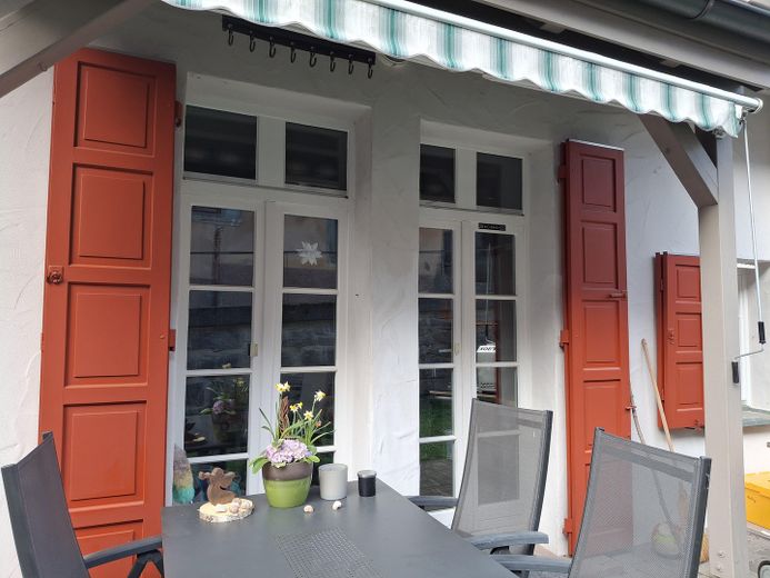 gepflegte 4,5-Zimmer Wohnung mit Gartenanteil am Rand der Altstadt – Terrasse