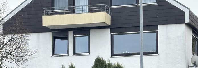 Klassisches Architektenhaus von 1973 mit 4 Wohnungen in Bestlage