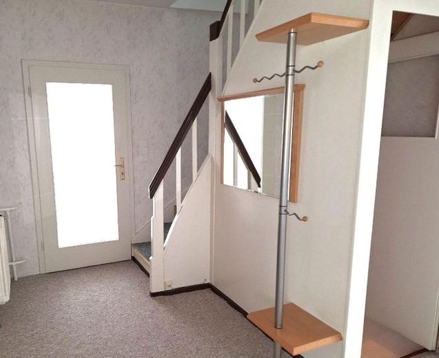 Part. - Garderobe+Treppe OG