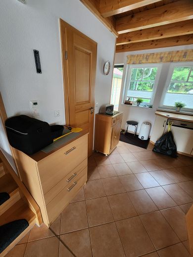 Ferienhaus mit eigenem Bootsliegeplatz – Küche zum Eingang