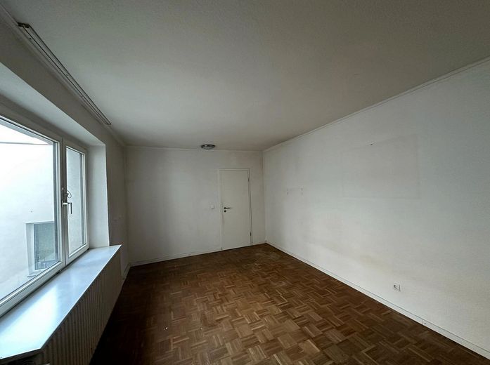 Attraktive Innenstadtlage in Düsseldorf - 3,5 Zimmer Wohnung – Zimmer