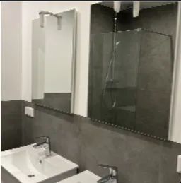Stanza in appartamento condiviso in posizione centrale – libera da subito / Bönerstraße 6, Norimberga / 2° piano / WE5 / Zi.1 – Badezimmer